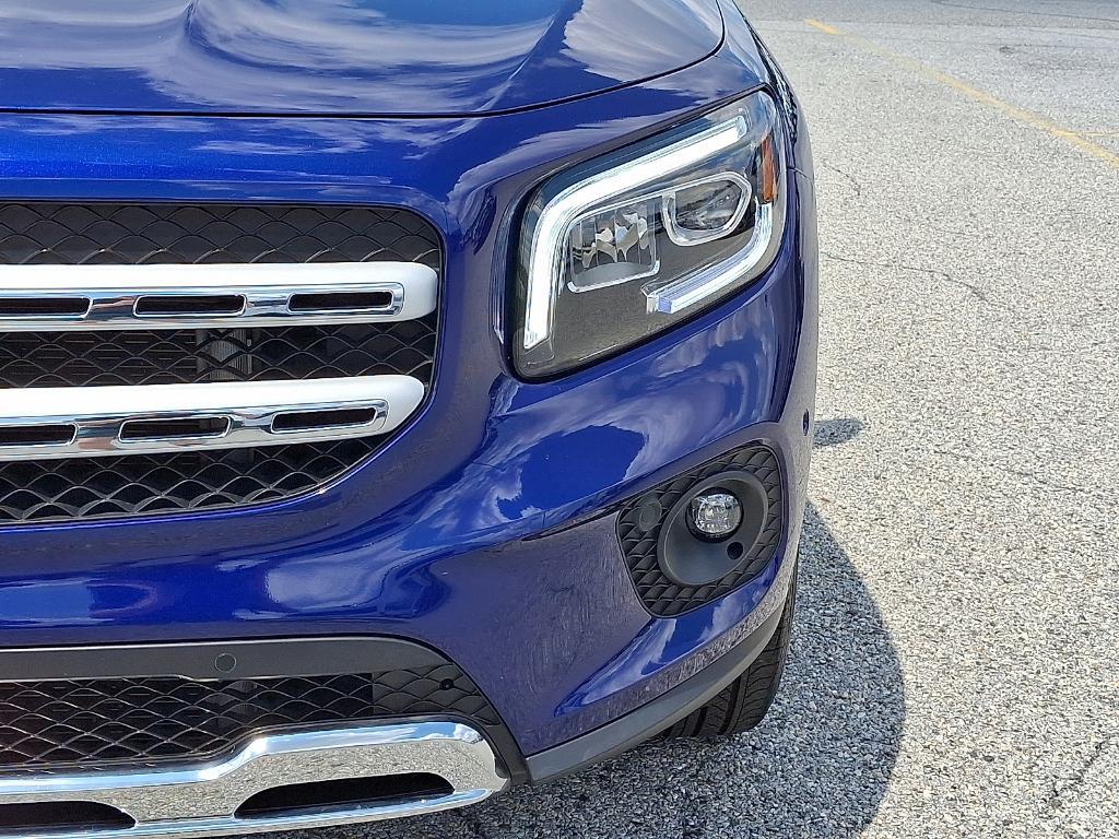 used 2021 Mercedes-Benz GLB 250 car, priced at $31,900