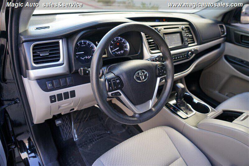 used 2019 Toyota Highlander car, priced at $19,990