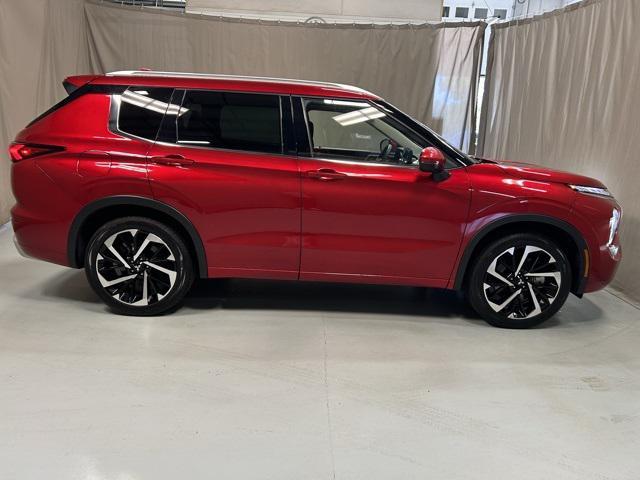 used 2023 Mitsubishi Outlander car, priced at $27,000