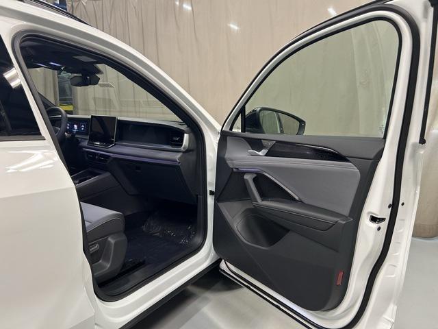 new 2025 Volkswagen Tiguan car, priced at $39,191