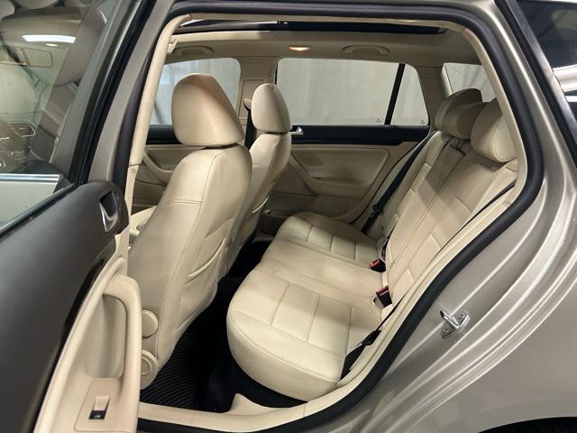 used 2014 Volkswagen Jetta SportWagen car, priced at $9,700