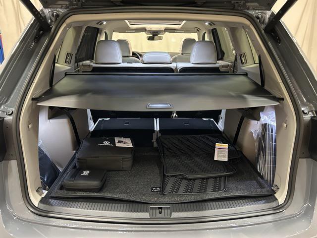 new 2025 Volkswagen Atlas car, priced at $52,651