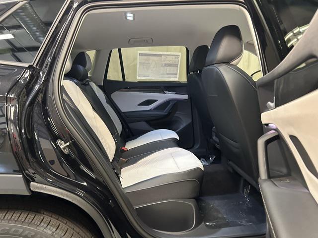 new 2025 Volkswagen Tiguan car, priced at $34,076