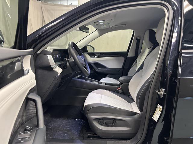 new 2025 Volkswagen Tiguan car, priced at $34,076