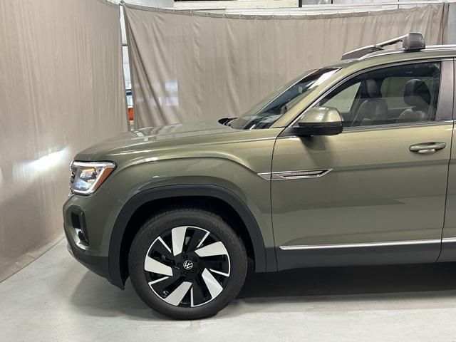 new 2025 Volkswagen Atlas Cross Sport car, priced at $49,611