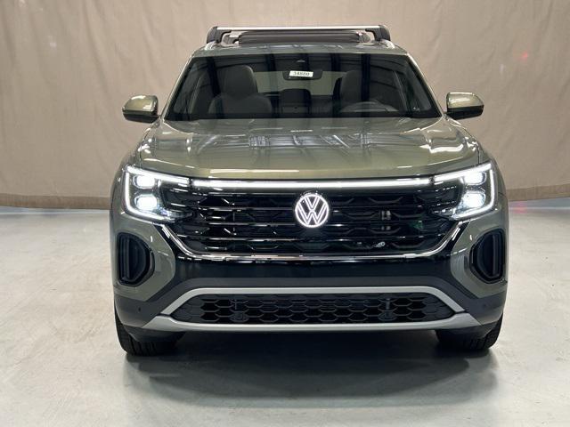 new 2025 Volkswagen Atlas Cross Sport car, priced at $49,611