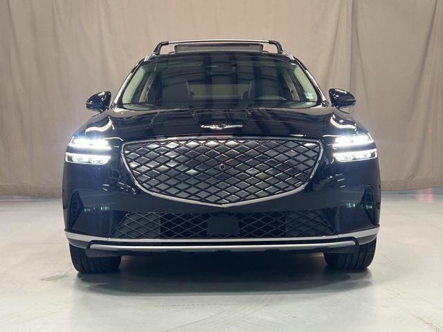 used 2024 Genesis Electrified GV70 car, priced at $42,999