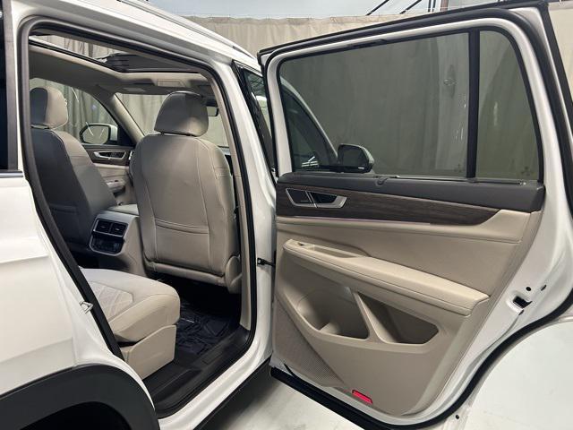 new 2025 Volkswagen Atlas car, priced at $52,651