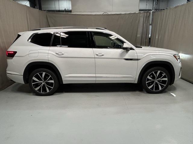 new 2025 Volkswagen Atlas car, priced at $52,651