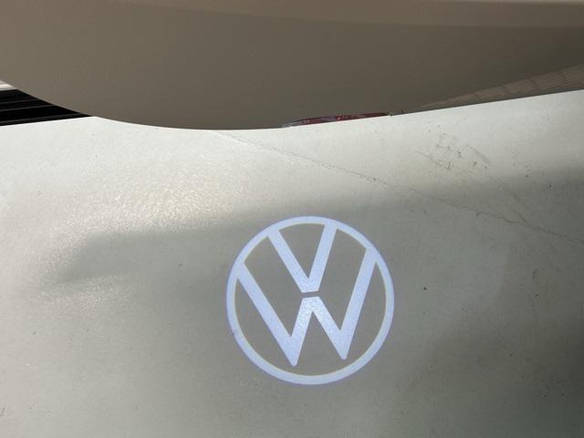 new 2025 Volkswagen Atlas car, priced at $52,651