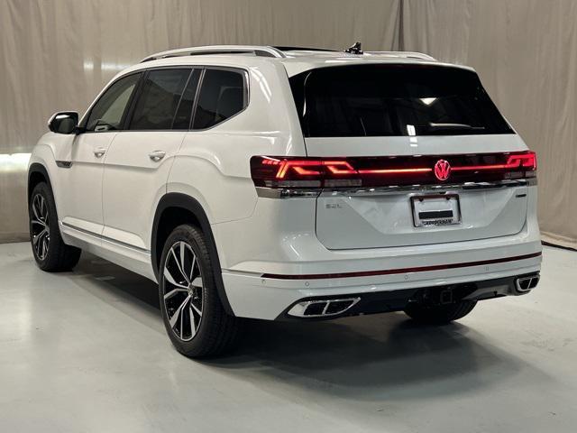 new 2025 Volkswagen Atlas car, priced at $52,651