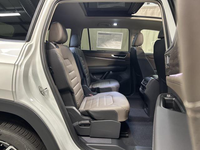 new 2025 Volkswagen Atlas car, priced at $48,341