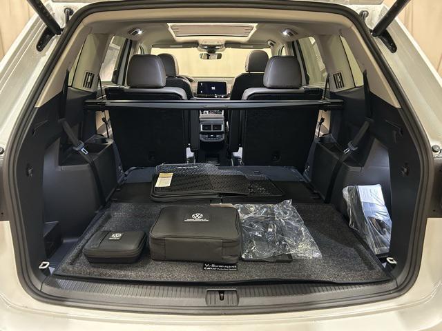 new 2025 Volkswagen Atlas car, priced at $48,341
