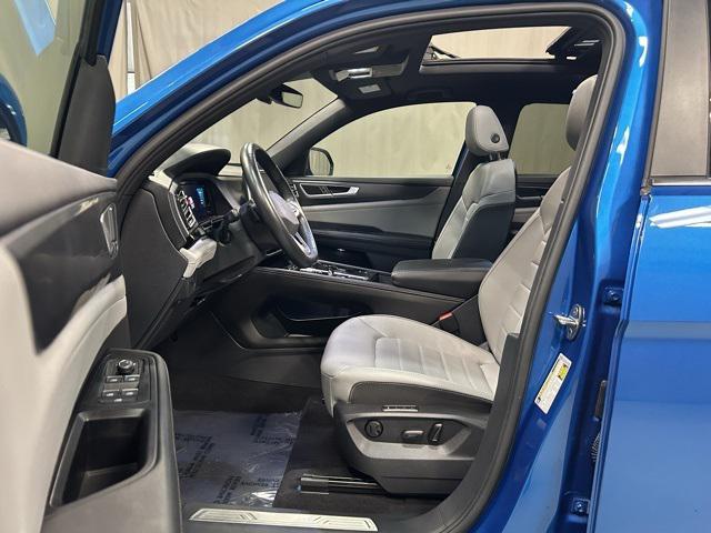 used 2024 Volkswagen Atlas Cross Sport car, priced at $38,900