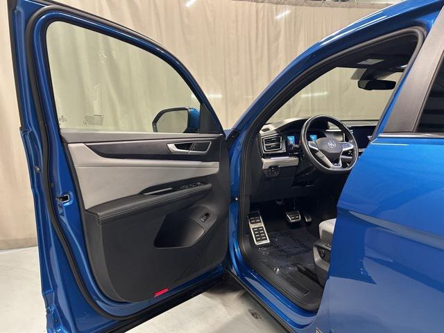 used 2024 Volkswagen Atlas Cross Sport car, priced at $38,900