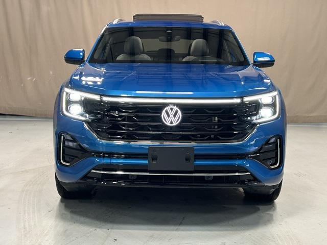 used 2024 Volkswagen Atlas Cross Sport car, priced at $38,900