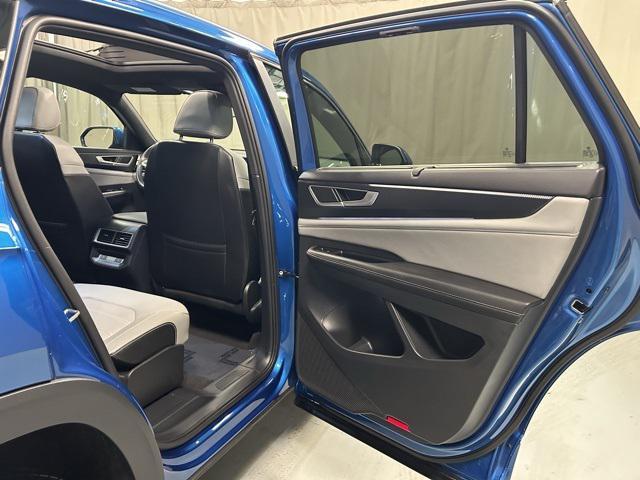 used 2024 Volkswagen Atlas Cross Sport car, priced at $38,900