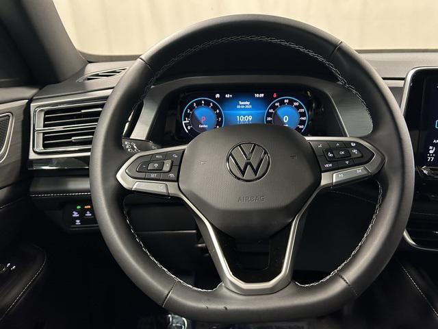 new 2025 Volkswagen Atlas Cross Sport car, priced at $45,368