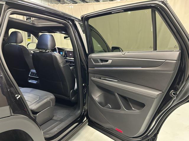 new 2025 Volkswagen Atlas Cross Sport car, priced at $47,181