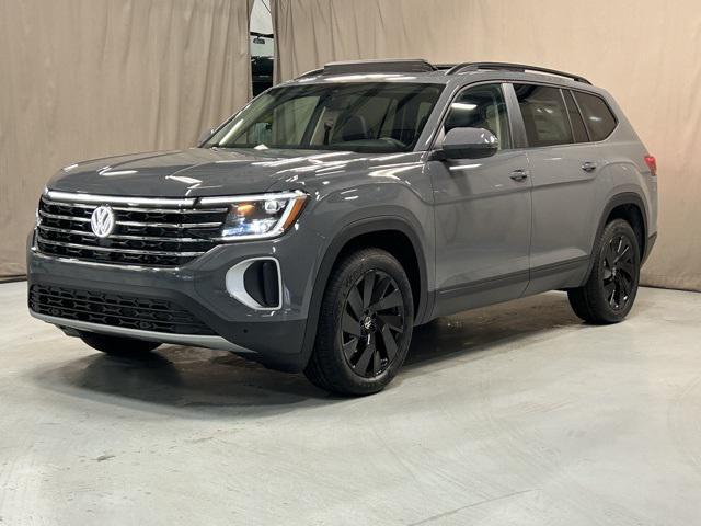 new 2025 Volkswagen Atlas car, priced at $47,990