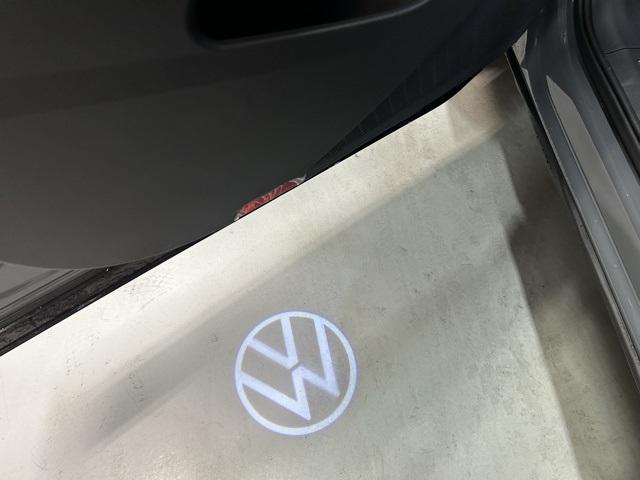 new 2025 Volkswagen Atlas car, priced at $47,990