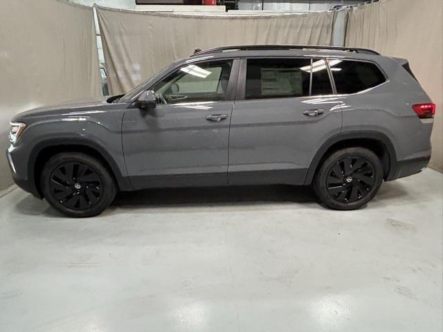 new 2025 Volkswagen Atlas car, priced at $47,990