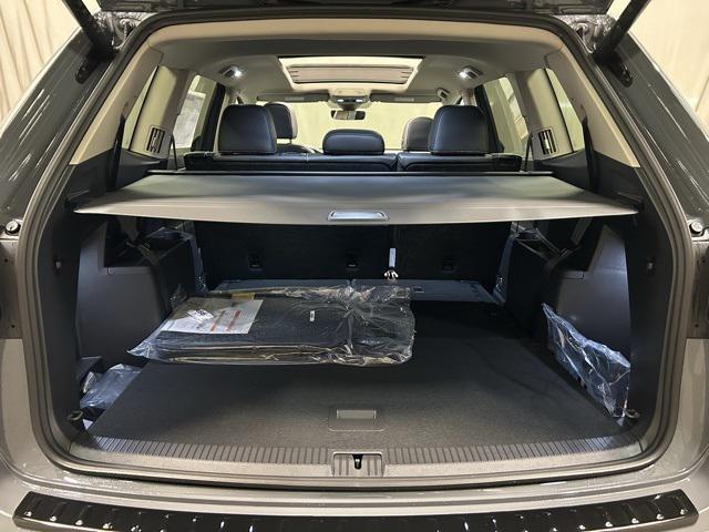 new 2025 Volkswagen Atlas car, priced at $47,990