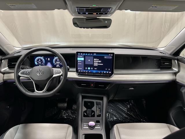 new 2025 Volkswagen Tiguan car, priced at $33,981