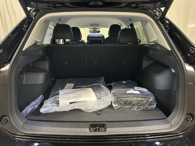 new 2025 Volkswagen Tiguan car, priced at $33,981