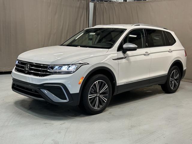 new 2024 Volkswagen Tiguan car, priced at $31,494