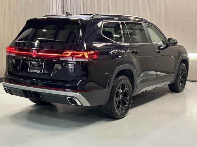 used 2024 Volkswagen Atlas car, priced at $40,100