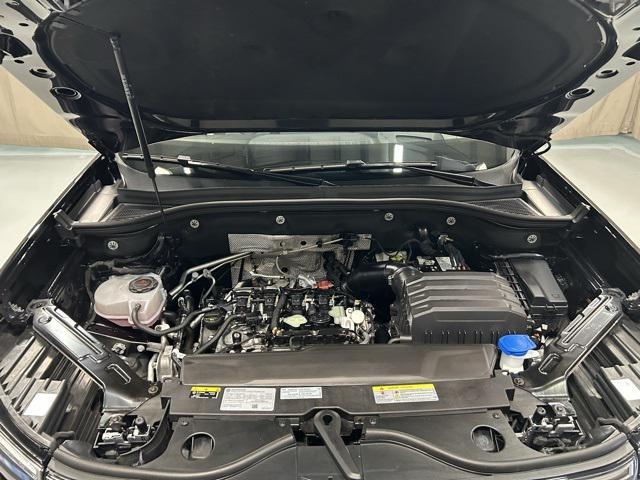 used 2024 Volkswagen Atlas car, priced at $40,100
