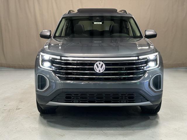 new 2025 Volkswagen Atlas car, priced at $46,317