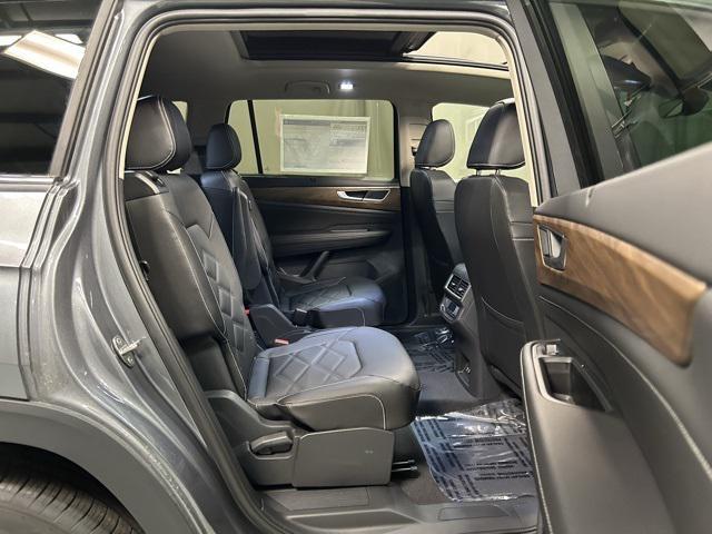 new 2025 Volkswagen Atlas car, priced at $46,317