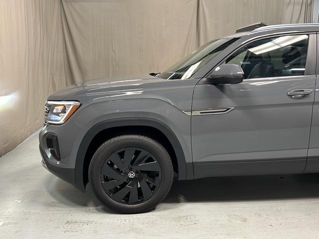 new 2025 Volkswagen Atlas Cross Sport car, priced at $46,596