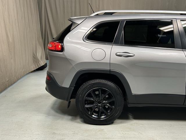 used 2014 Jeep Cherokee car, priced at $9,799