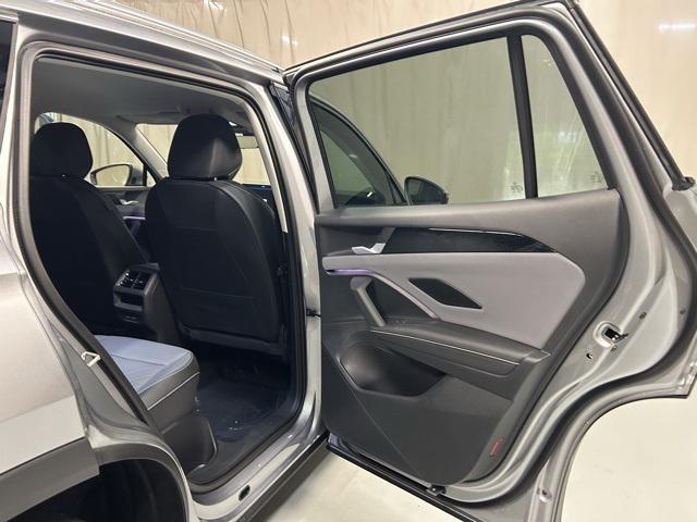 new 2025 Volkswagen Tiguan car, priced at $34,218