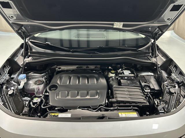 new 2025 Volkswagen Tiguan car, priced at $34,218