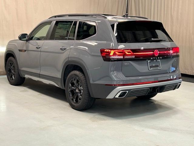 new 2024 Volkswagen Atlas car, priced at $51,647