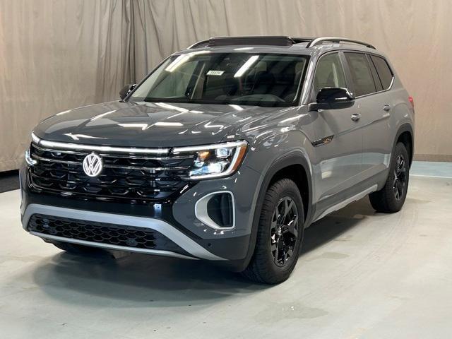 new 2024 Volkswagen Atlas car, priced at $51,647