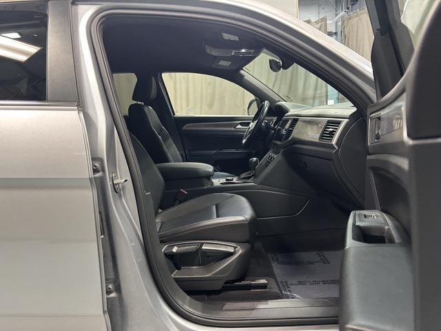 used 2020 Volkswagen Atlas Cross Sport car, priced at $23,005