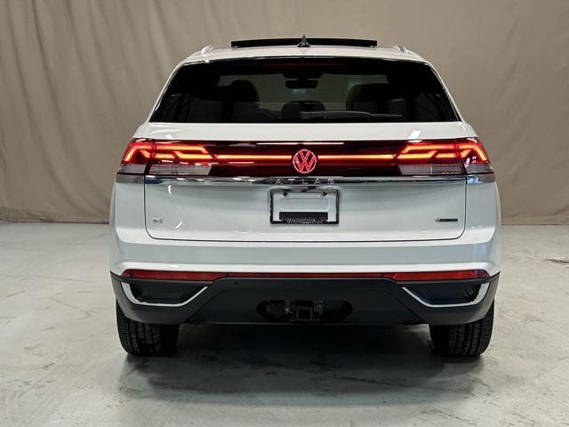 new 2025 Volkswagen Atlas Cross Sport car, priced at $44,818