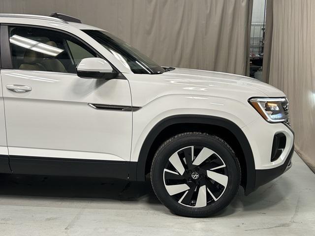 new 2025 Volkswagen Atlas Cross Sport car, priced at $44,818