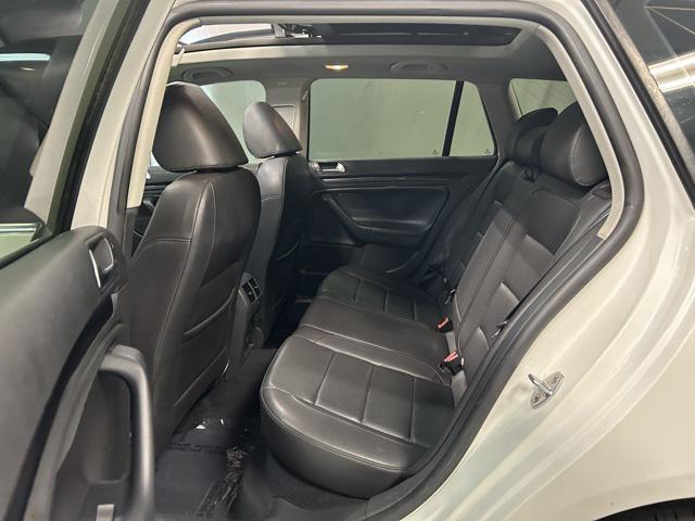 used 2012 Volkswagen Jetta SportWagen car, priced at $9,999