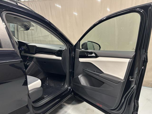 new 2026 Volkswagen Taos car, priced at $29,776