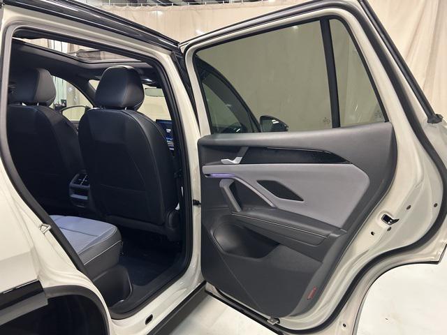 new 2025 Volkswagen Tiguan car, priced at $35,576