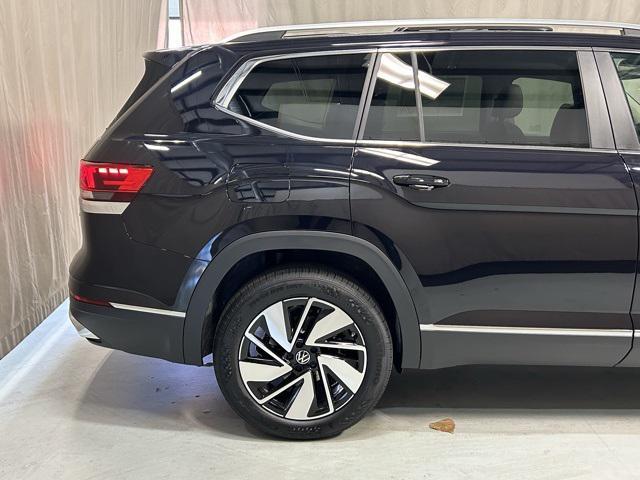 used 2025 Volkswagen Atlas car, priced at $42,900