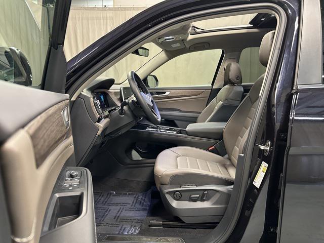 used 2025 Volkswagen Atlas car, priced at $42,900