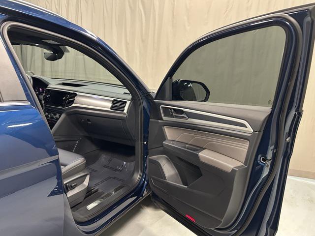 used 2021 Volkswagen Atlas Cross Sport car, priced at $29,600