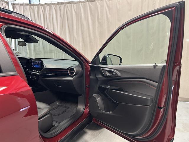 used 2025 Chevrolet Trax car, priced at $23,210